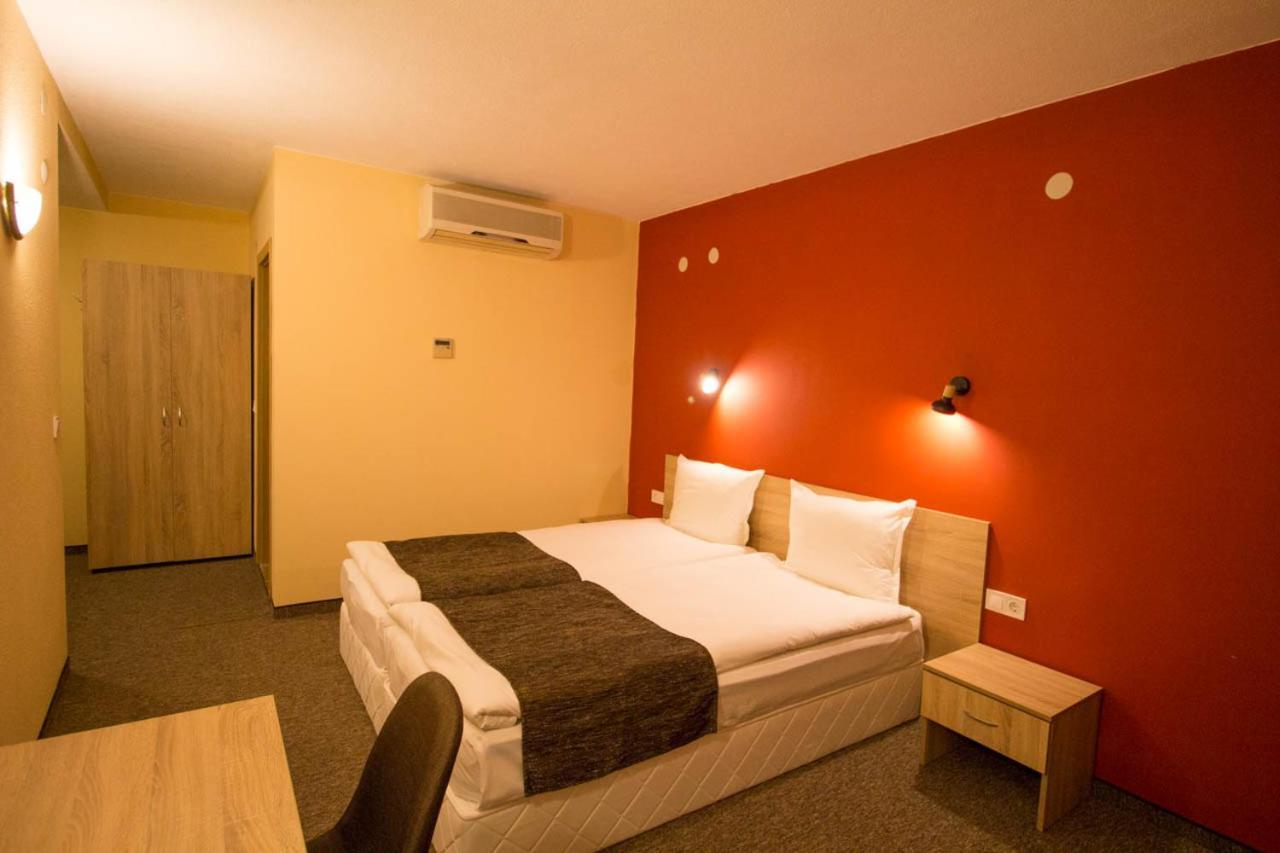 Evridika Hotel Devin Buitenkant foto