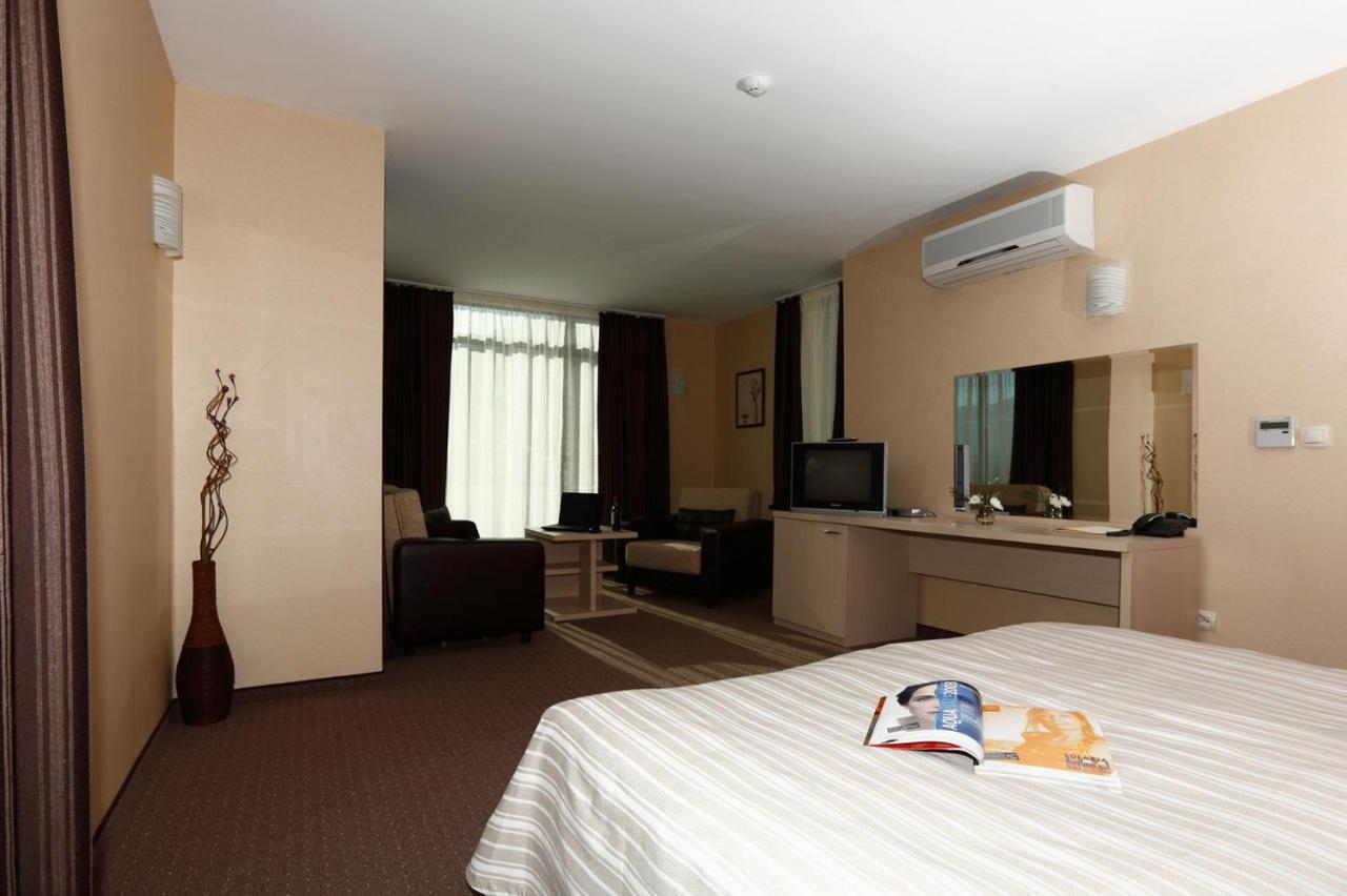 Evridika Hotel Devin Buitenkant foto